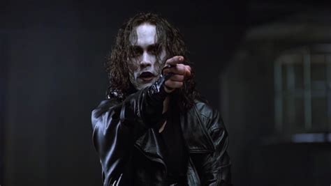The Tragic Story Behind The Death Of Brandon Lee On The Set Of The Crow Flickering Myth