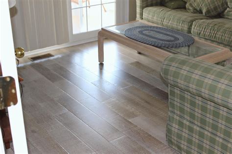 There are 1144 beach house tile for sale on etsy, and they cost 30,62 $ on average. Pin by Dan Higgins Wood Flooring on Beach House | Home ...