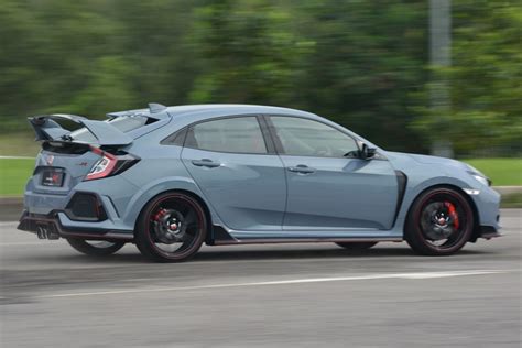 Honda civic type r price: Honda Civic Type R FK8 Launched In Malaysia - 310 PS ...