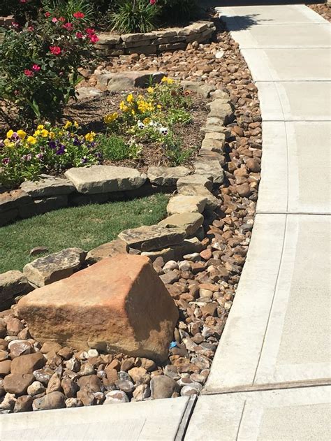 Rock Edging Landscaping With Rocks Front Yard Landscaping Rock Edging