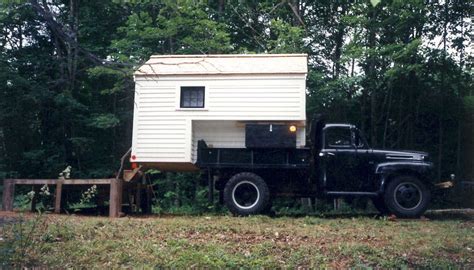 Roberts Tiny Truck House
