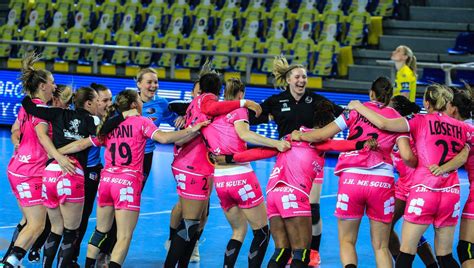 Le Brest Bretagne Handball Face à Györ En Demi Finales De La Ligue Des Championnes France Bleu