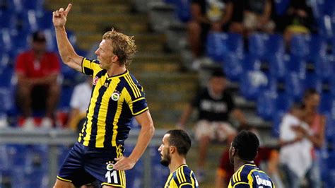 Check spelling or type a new query. Kuijt redt punt voor Fenerbahçe | NOS