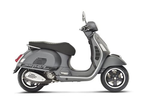 Vespa gts 300 super sport akrapovic test. Vespa GTS300 Super Sport Mittelklasseroller 1000PS-Test ...