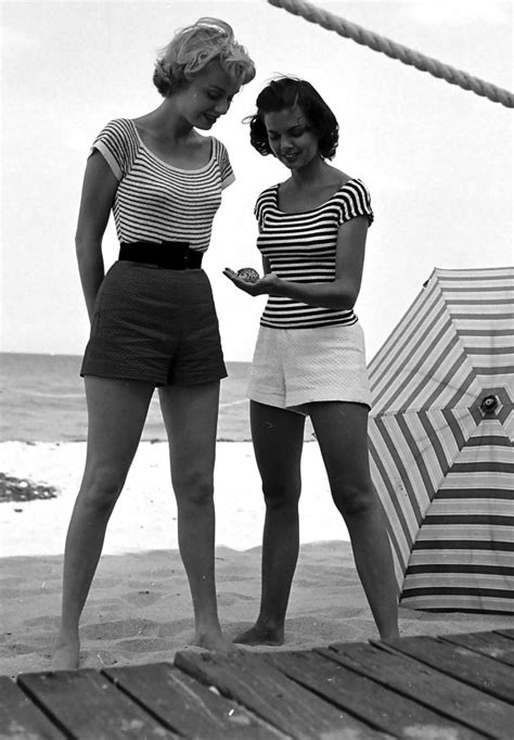 Fashion Models On Beach Nina Leen 1950 White Fashion Photography