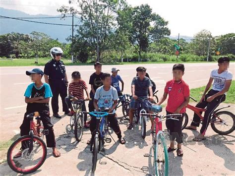 Basikal lajak 1212 dah tak ada peminat ke. Makin laju makin ketagih | Harian Metro