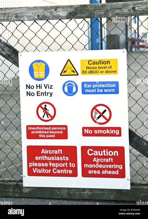 An Airport Sign Restricting Entry Stock Photo Alamy