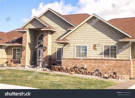 Suburban House On Beautiful Sunny Day Stock Photo 178816889 Shutterstock
