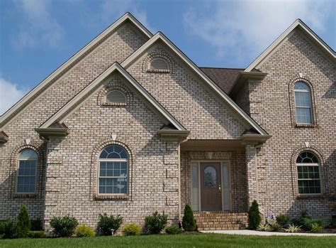 Having the best type of siding for your home will not only make it more beautiful, but it can also boost your resale value. Most Popular Types of Siding for Homes - HomesFeed