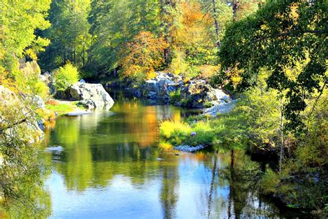 8 Best Fall Vacations For Your Autumn Getaway Rving With Rex