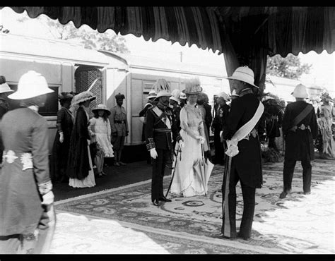 Circa 1912 Of King George V And Queen Mary With British Dignitaries At