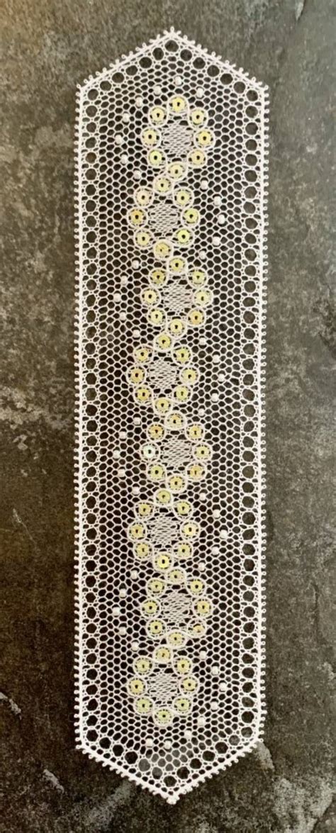 The lace was also made in the nearby counties of bedfordshire and northamptonshire. A Bucks Point Lace Bookmark by Sally Smiddy