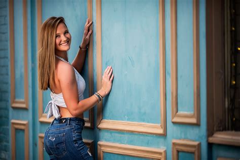 Tampa commercial photo studio with great outdoor photo options & food near by! Haley Berget Class of 2019 Senior Model - Greggory B ...