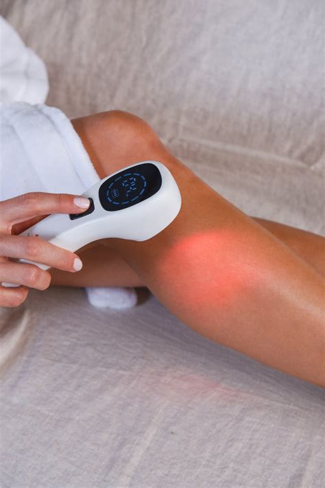 Medic Therapeutics Handheld Pain Management Laser Therapy Device With