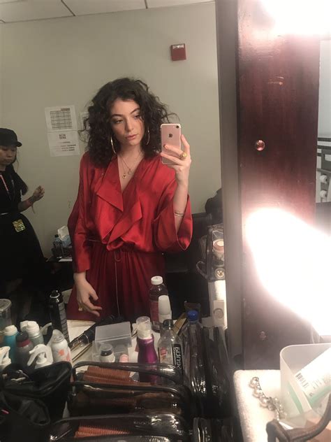 Lorde Sexy Selfies Photos The Fappening