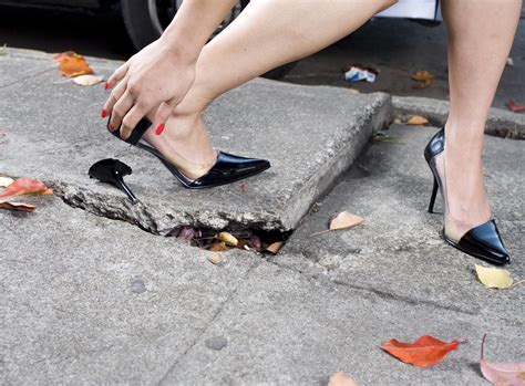 How To Deal With A Broken Heel On A Pair Of Shoes