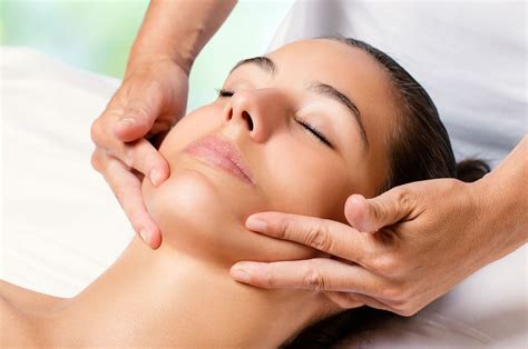 The Benefits Of Facial Massage Silver Mirror Facial Bar