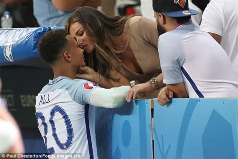 Tottenhams Dele Alli Comforted By Girlfriend After England Crash Out