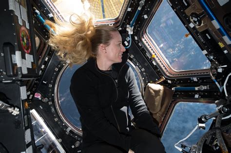 Kate Rubins First Person To Sequence Dna In Space Set To Return To