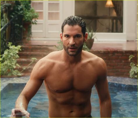 tom ellis bares his hot chiseled abs for lucifer date announcement video photo 4270470