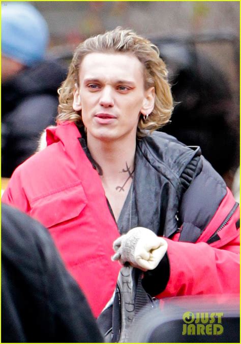 Lily Collins Jamie Campbell Bower Bundled Up On Set Photo 2751722