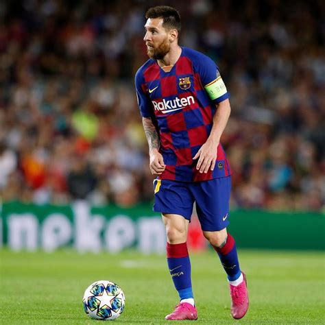 Lionel messi is a forward who has appeared in 35 matches this season in la liga, playing a total of 3022 minutes.lionel messi scores an average of 0.89 goals for every 90 minutes that the player is on the pitch. Leo Messi Instagram: ... - SocialCoral.com