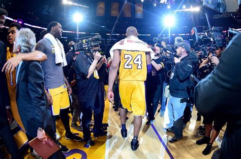 Honouring Kobe Bryant Fans Players Pay Tribute On And Off The Court