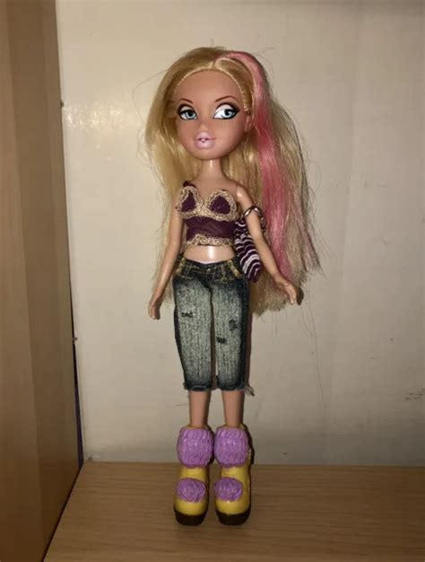 Bratz Cloe Doll Blonde Hair And Pink Highlights With Full Outfit Yellow Shoes 1600 Picclick