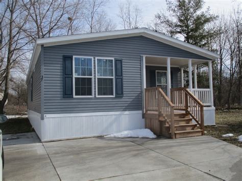 Maybe you would like to learn more about one of these? mobile home for rent in Lansing, MI: 2020 Champion 1184414