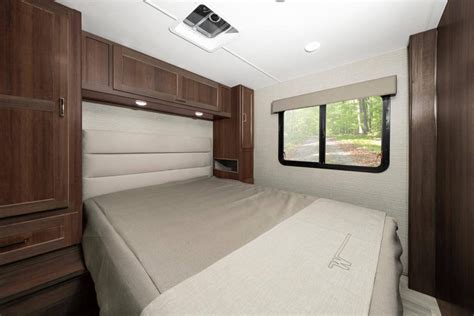 Winnebago Spirit Class C Motorhome Specs Prices And Review