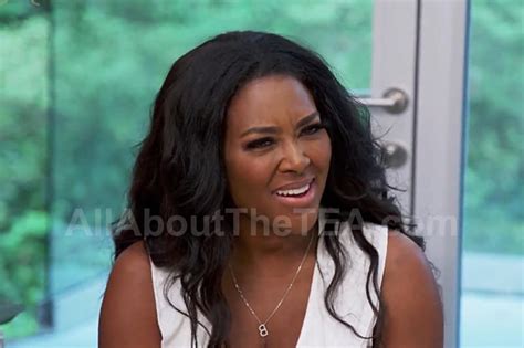 Kenya Moores History Of Attacking Her Rhoa Castmates Marriages Exposed