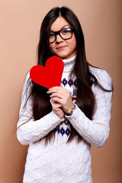 Premium Photo Girl In Nerd Glasses With Red Heart