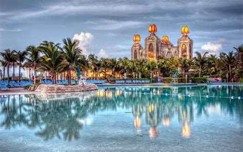 Atlantis Resort In The Bahamas Hd Wallpaper Background Image