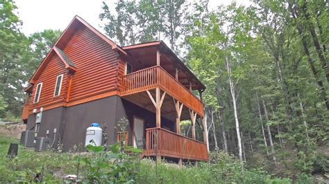 Moose creek cabin is situated approximately 20 minutes' drive from antler arches of jackson and offers accommodation with a safety deposit box and a cash machine. Moose Creek Crossing Cabin Rentals - Eagles Dream - YouTube