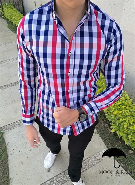 Ver fotos en su carpeta, crear una presentación de diapositivas. Outfit para hombre, camisa slim fit de cuadros azules y ...