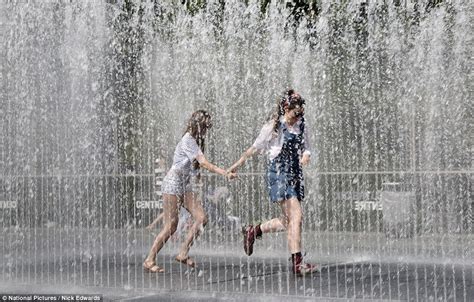 Hottest Day Of The Year As Temperatures Set To Hit 80F Daily Mail Online