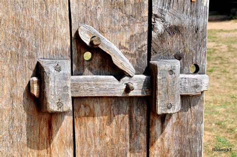 Dsc1697 Wooden Door Locks West Stow Anglo Saxon Village T Flickr