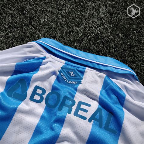 El delantero de 36 años viene de consagrarse campeón de la copa de la liga profesional con la camiseta de colón de santa fe. Review | Camiseta Umbro de Atlético Tucumán 2019/20 ...