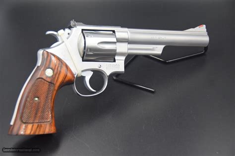 Sandw Model 629 1 Stainless 44 Magnum Revolver Reduced With Shipping