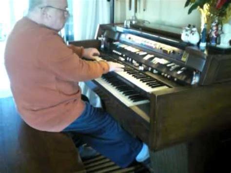 22418311 itt a videóletöltés ideje! Mike Reed plays "I'm a Man" on his Hammond Organ - YouTube