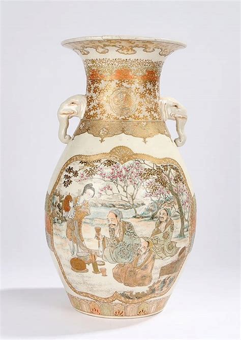 Japanese Satsuma Ware Porcelain Vase With Elephant Mask Han