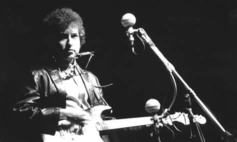 Dylan Goes Electric By Elijah Wald Review When Bob Took A
