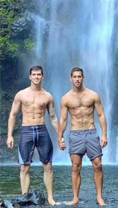 Men Kissing Hot Men Bodies Athletic Men Cute Gay Couples Muscular
