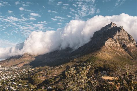 Saw The Clouds Going Absolutely Crazy Over Table Mountain In Cape Town
