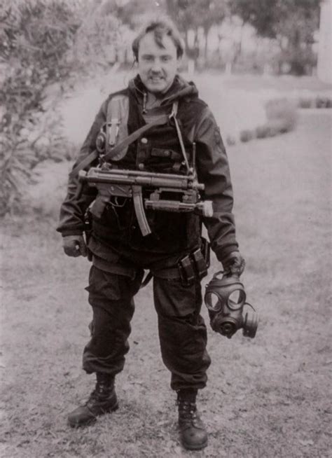 British Sas Trooper David Bird Seen Here With The Famous Black Kit In