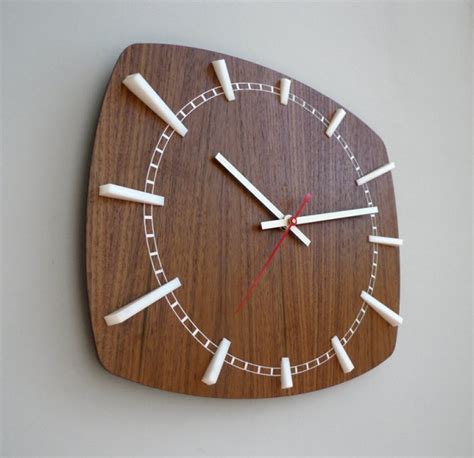 20 Stunning And Unique Handmade Wall Clocks