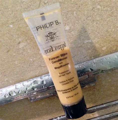 Rebalances roughened layers of hair cuticles with sufficient moisture. Philip B Oud Royal Forever Shine Conditioner
