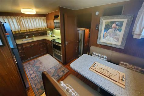 Indeed Yacht for Sale | 56 Hatteras Yachts Fort Lauderdale, FL