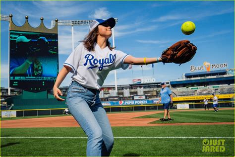 Selena Gomez Plays Baseball And Bowls In Big Slick Celeb Weekend With
