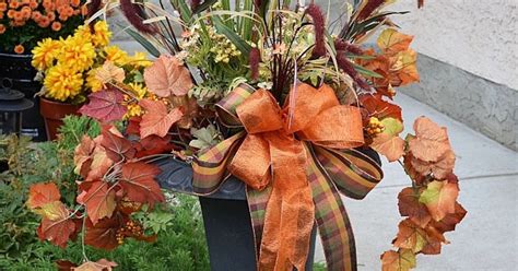 Make A Gorgeous Fall Outdoor Floral Arrangement Using Four